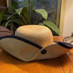 Vintage blocked straw sun hat. Made in England.